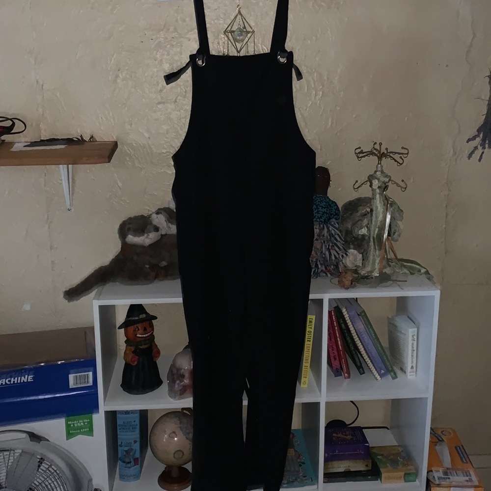 H&M divided tie on jumpsuit with pockets